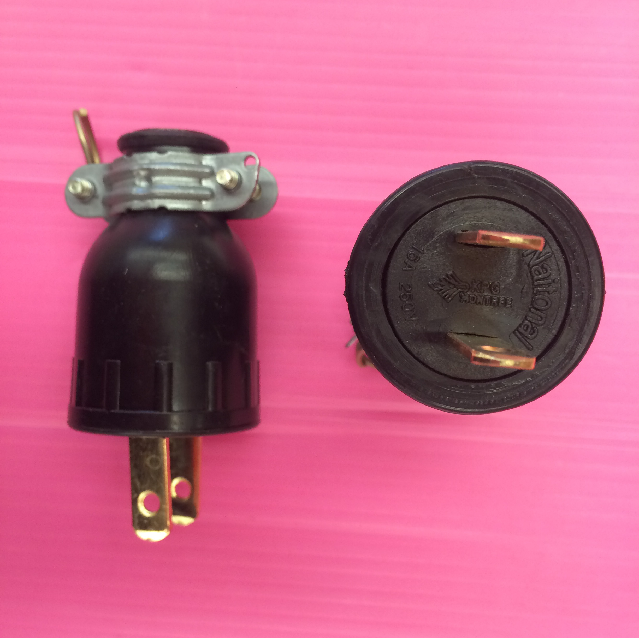 Plug 2 arms with rubber cover